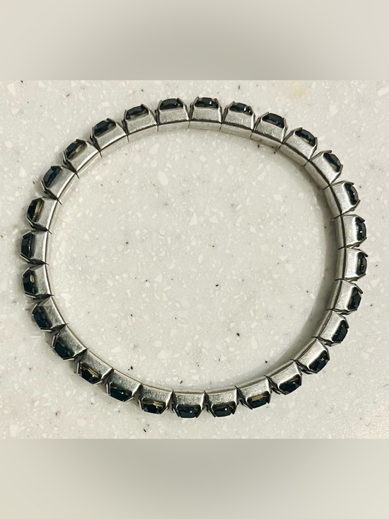 Vintage Jewelry - Vintage Y2K Silver-Tone Black Stone Stretch Bracelet